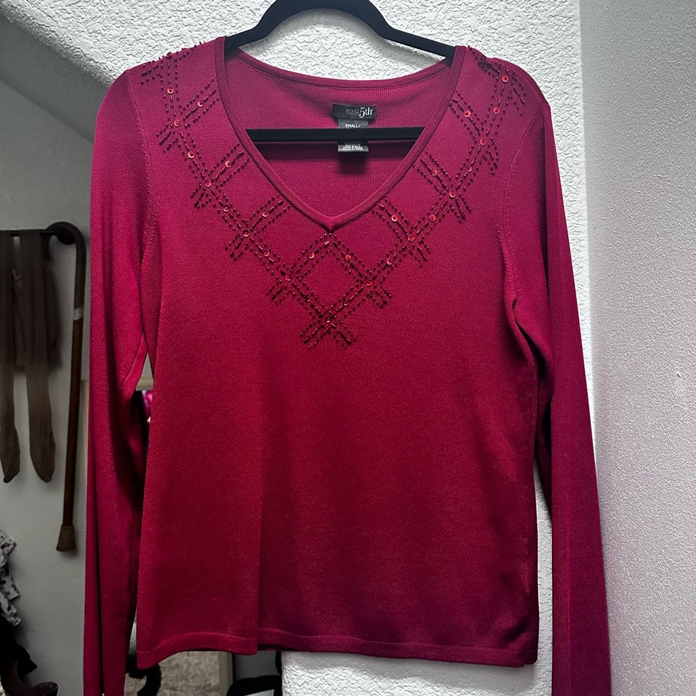 East 5th Women’s blouse, dark red, NWOT, size small